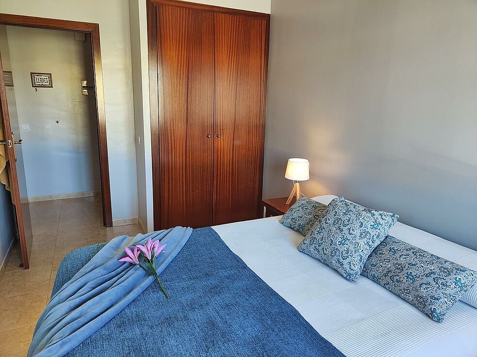 If you are looking for your space in the center only at 200m. from the beach, this is your apartment!
