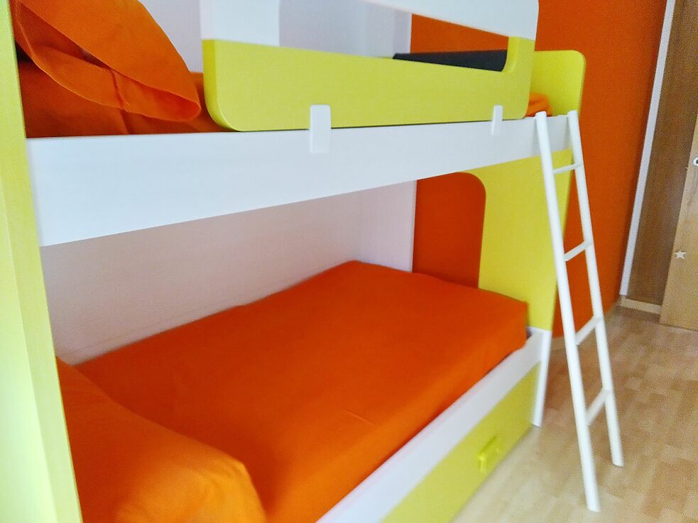 Bonito apartamento situado a 100m. de la playa.