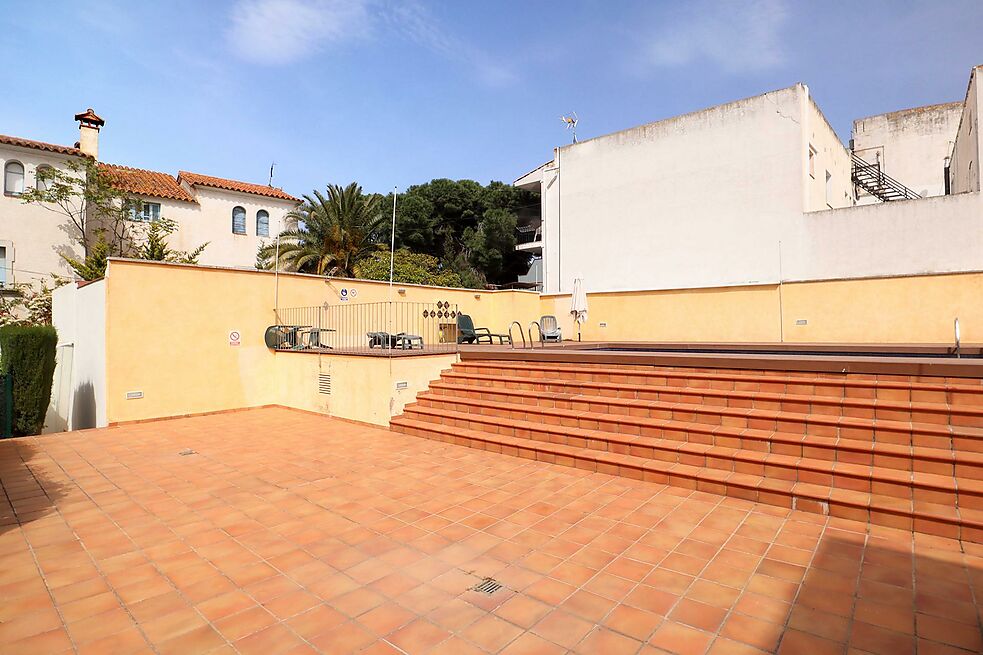 Duplex in the Center of Platja d'Aro, 4 bedrooms, Pool and Parking!