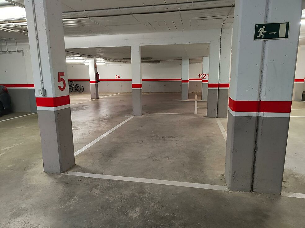 Plaça d'aparcament en venda