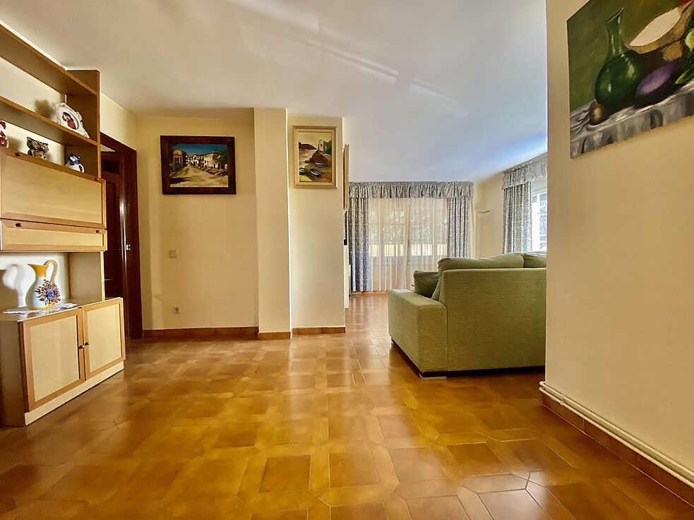 Spectacular ground floor just 300 meters from the center of Platja d'Aro!