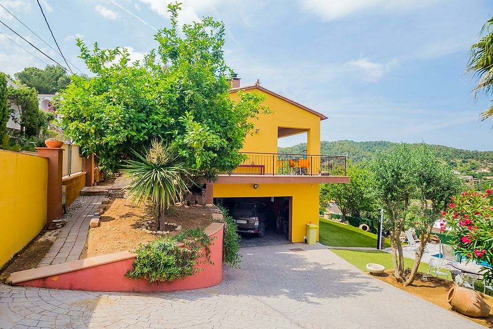 Preciosa casa amb vistes al mar i montaña en Vall-LLobrega