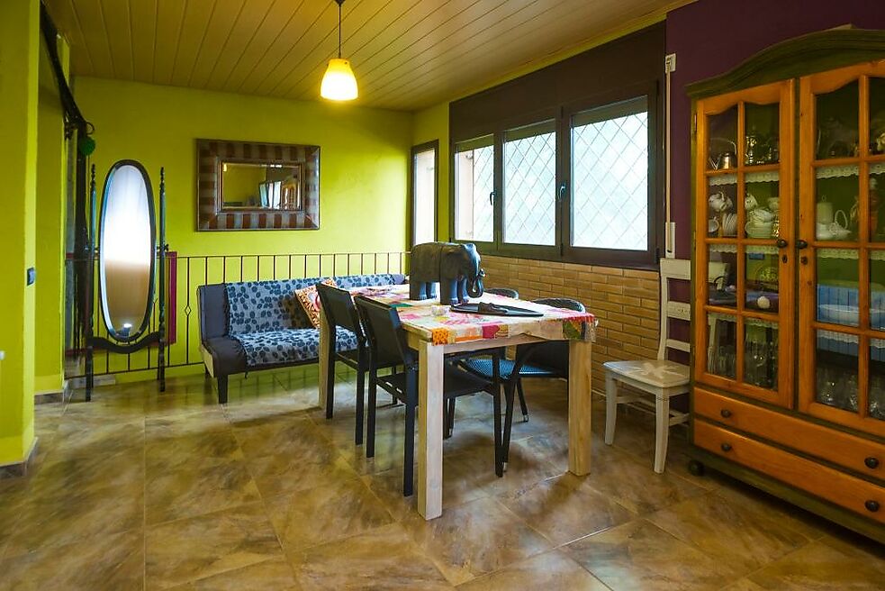 Beautiful house with sea and mountain views in Vall LLobrega