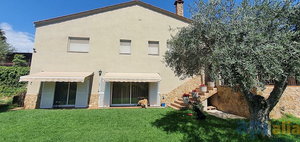 CASA  A CALONGE URB. MAS PERE
