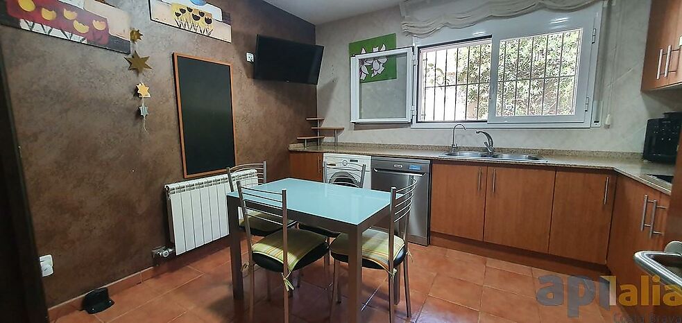 CASA  A CALONGE URB. MAS PERE