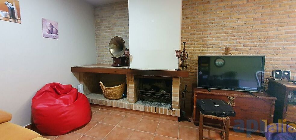 CASA  A CALONGE URB. MAS PERE