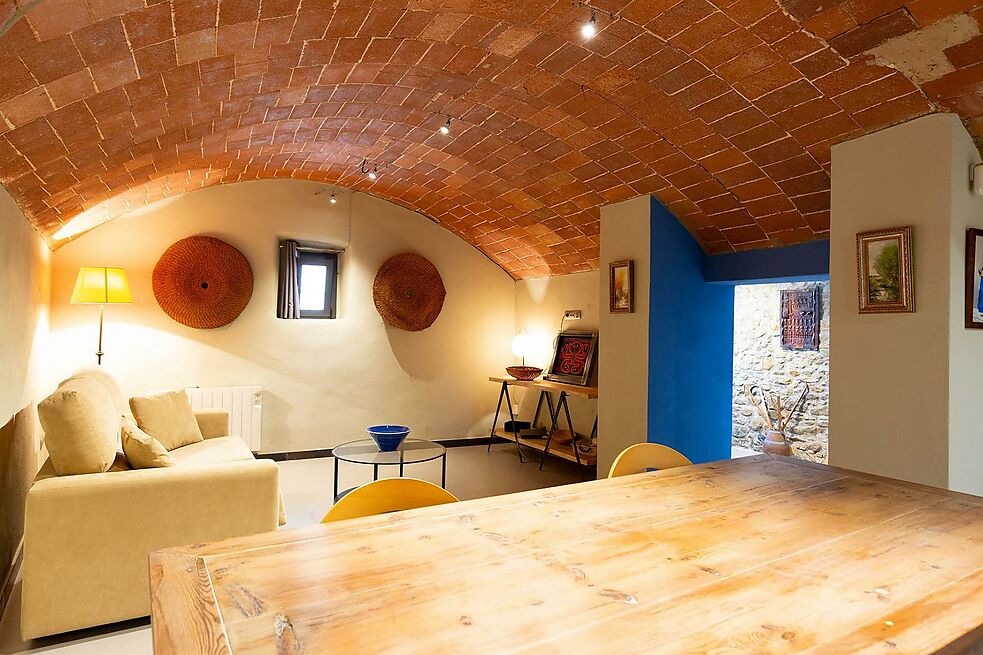 Exclusive completely renovated property of rustic style located in Mas Barceló, Calonge