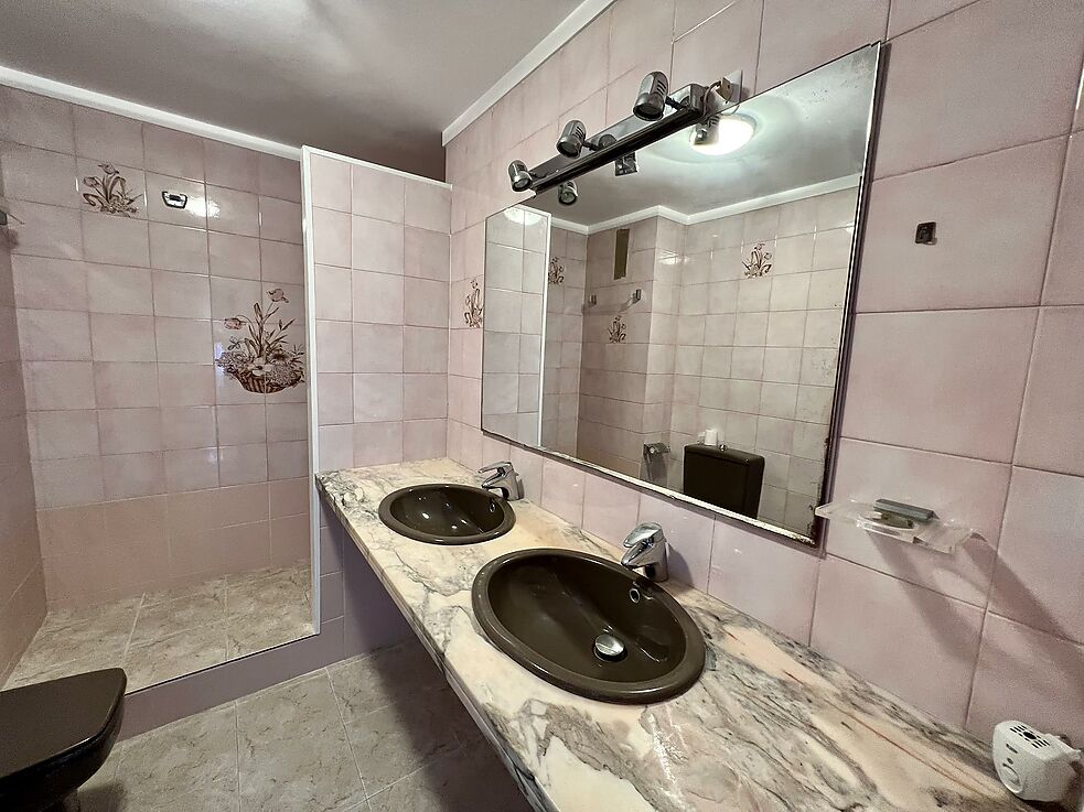 Spectacular ground floor just 300 meters from the center of Platja d'Aro!