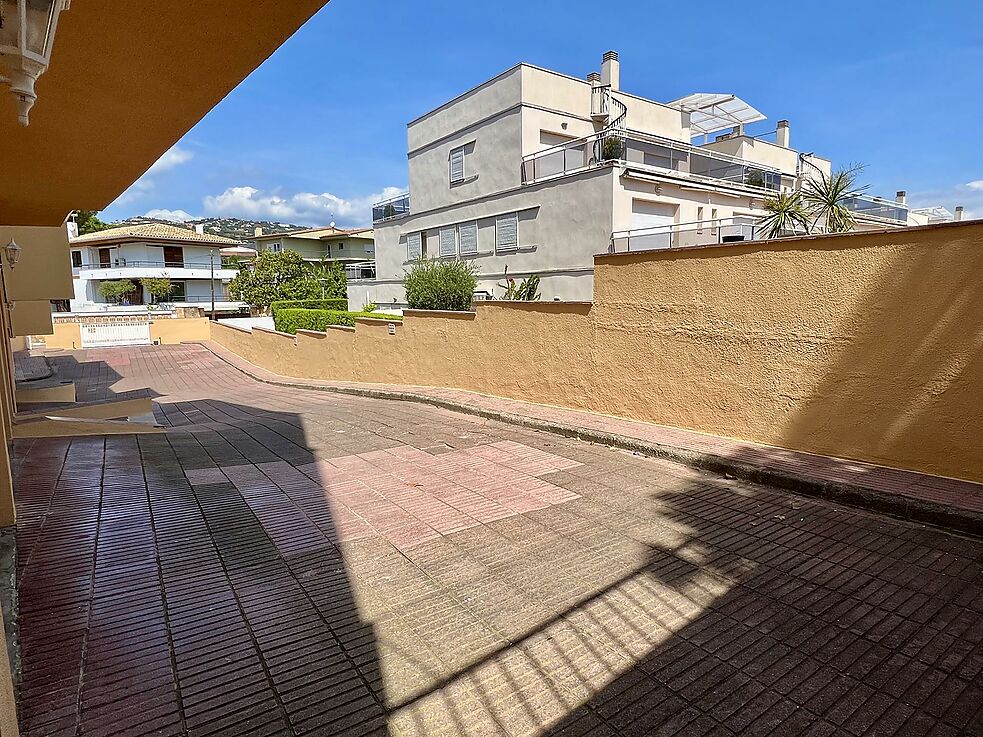 Spectacular ground floor just 300 meters from the center of Platja d'Aro!