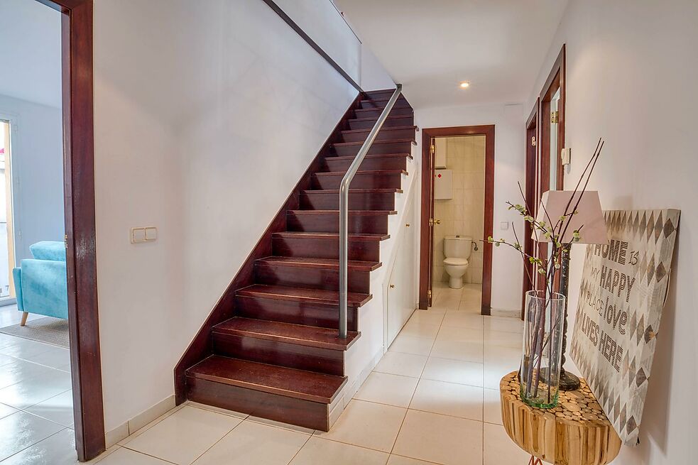 DUPLEX WITH TERRACE IN THE CENTER OF SANT FELIU DE GUÍXOLS