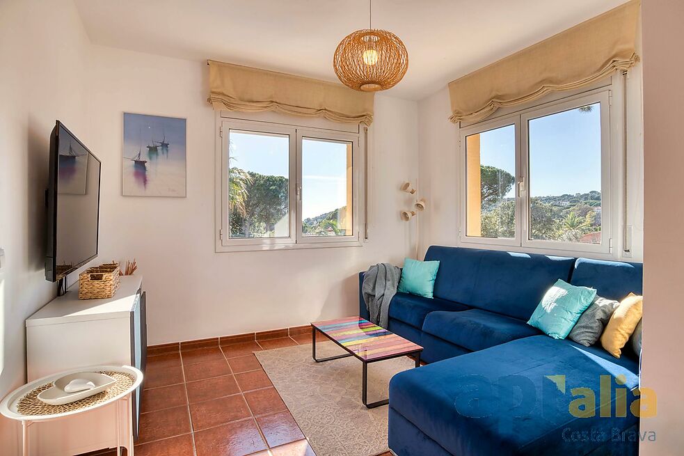 Villa en excellent état pour un style de vie tranquille à la fois proche de tous les services
