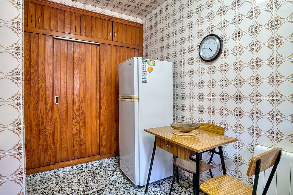 CASA ESQUINERA EN EL CENTRO DEL PUEBLO