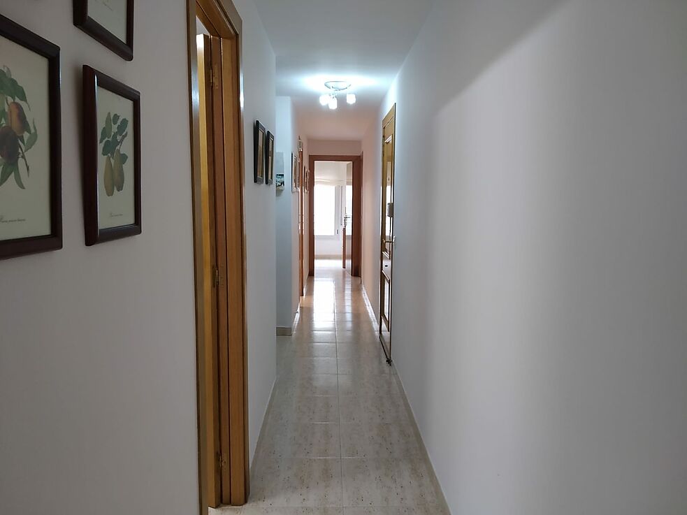 Apartament amb garatge privat a pocs metres de la platja