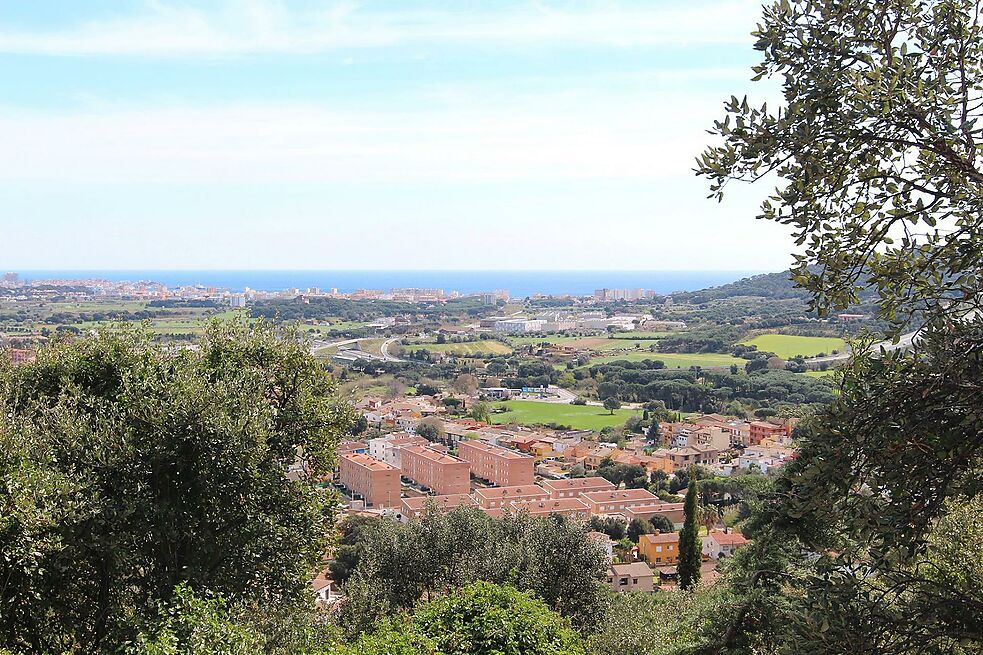 Terrain de 803m2 avec vues paronamiques sur mer à Calonge