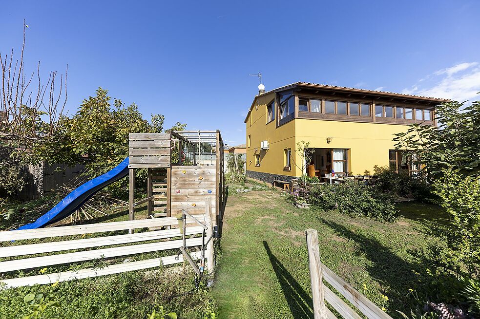 Beautiful detached Villa for sale in Vall-llobrega