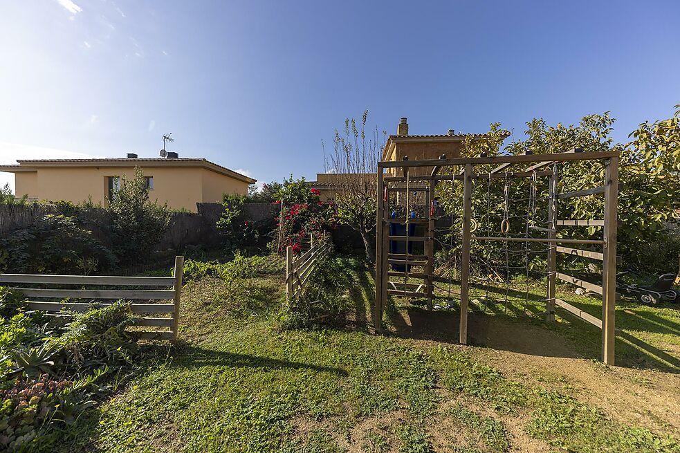 Beautiful detached Villa for sale in Vall-llobrega