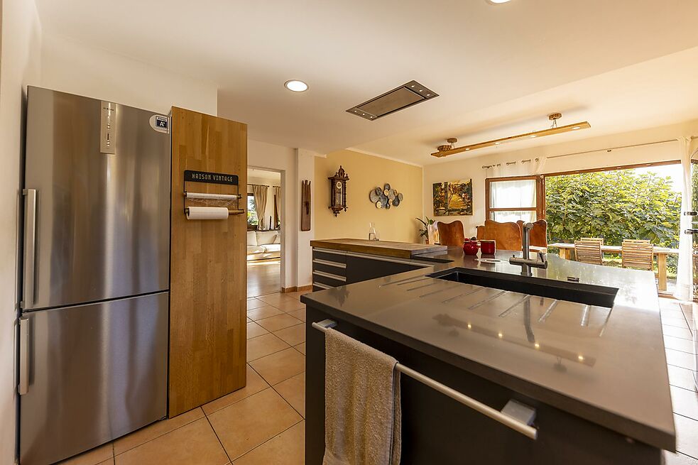 Beautiful detached Villa for sale in Vall-llobrega