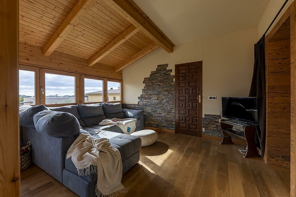 Beautiful detached Villa for sale in Vall-llobrega