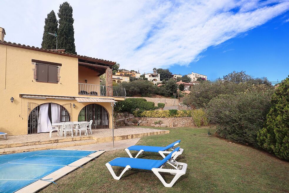 Chalet con piscina privada en venta en Calonge