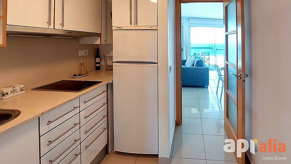 Apartment on sale at the seafront in Palamós