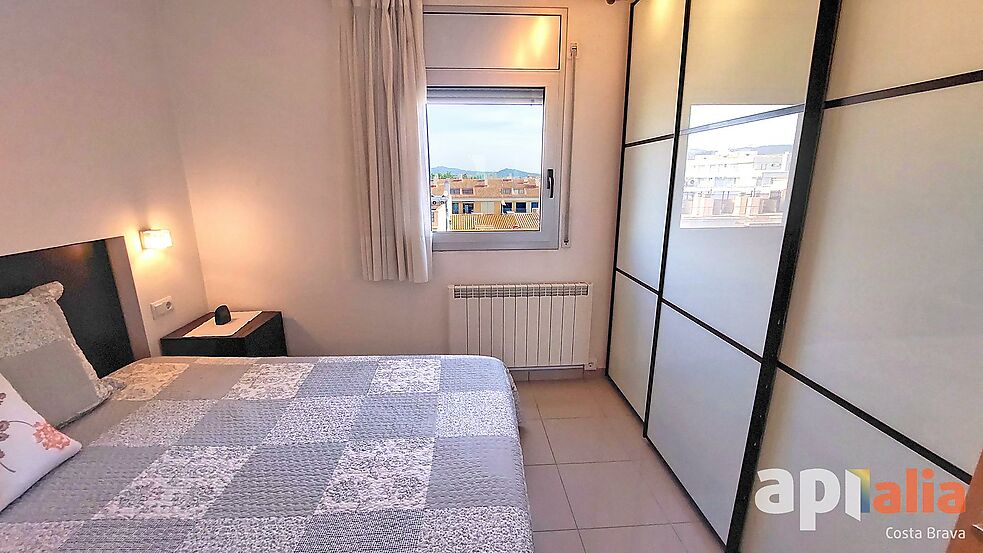 Apartment on sale at the seafront in Palamós