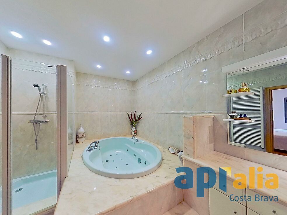 House for sale in Calonge