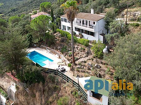 5 bedroom Villa in Calonge with pool and independent apartment