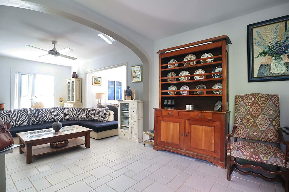 Villa for sale in Calonge