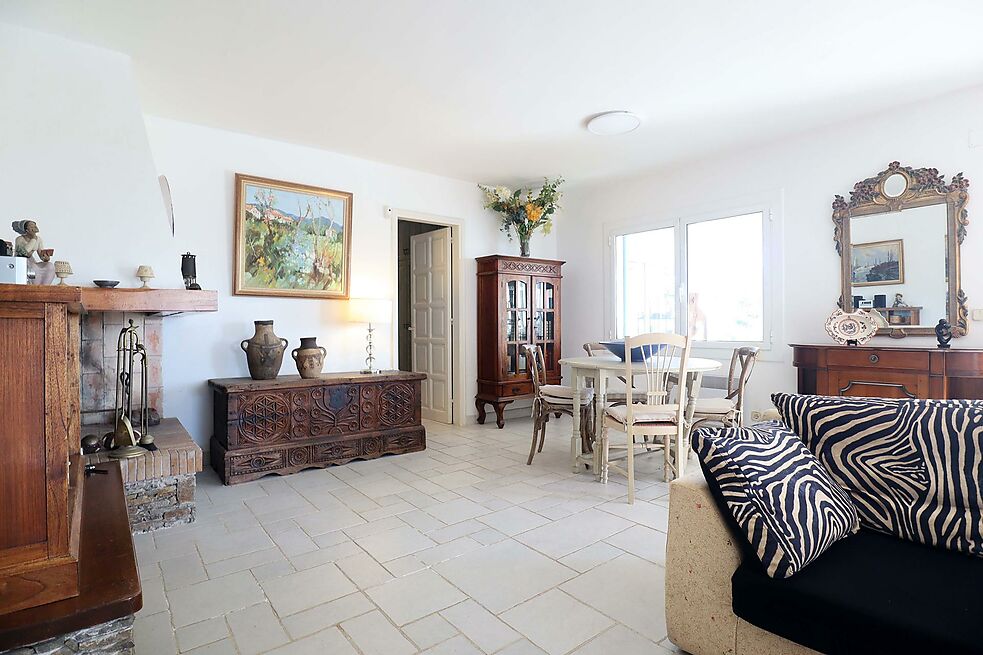 Villa for sale in Calonge