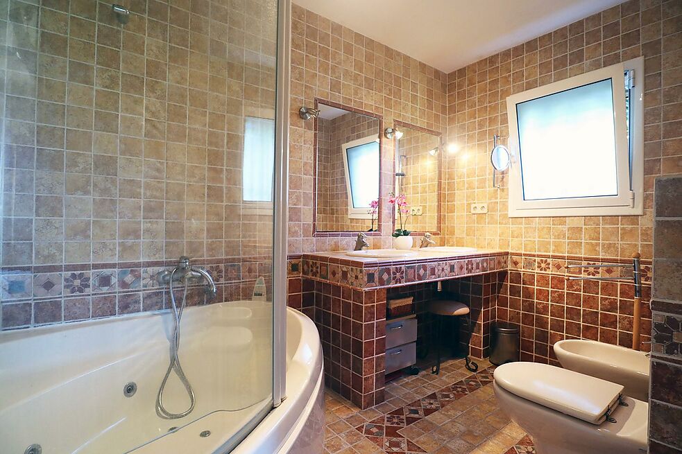 Villa for sale in Calonge