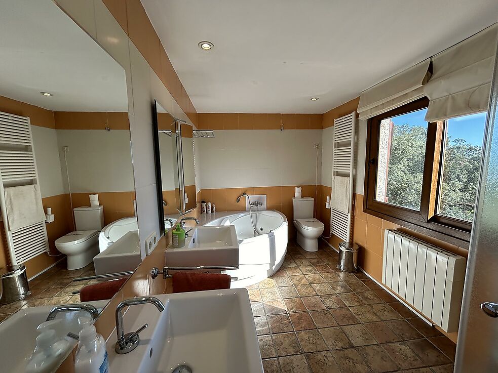 BONNE OPPORTUNITÉ!!! TOUR À VENDRE À MAS TOI, CALONGE, COSTA BRAVA
