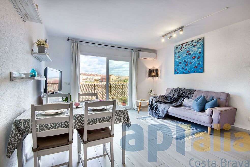 Bonic apartament reformat amb vistes obertes