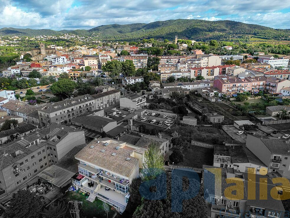 Bonic apartament reformat amb vistes obertes