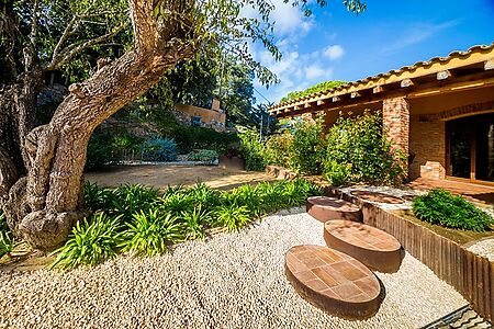 Villa à vendre à Mont-ras
