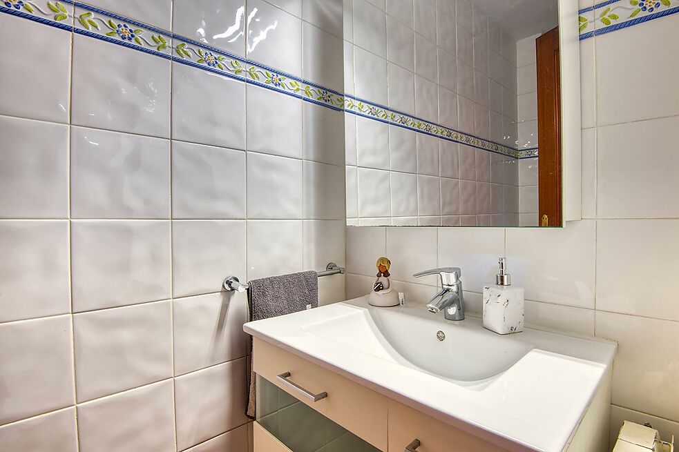 Casa adosada en venta en St. Feliu de Guíxols