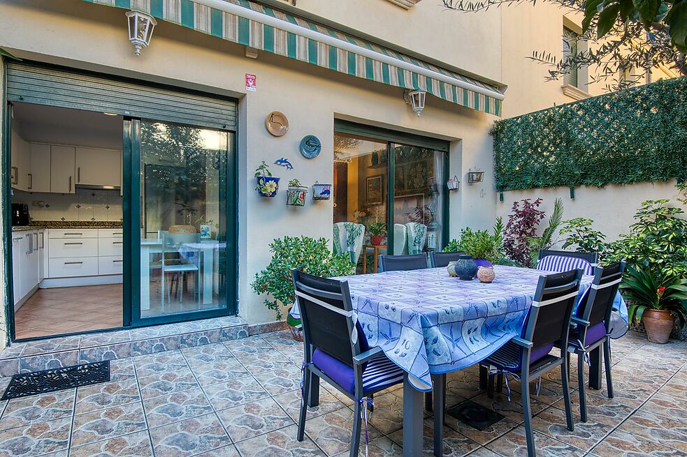 Casa adosada en venta en St. Feliu de Guíxols