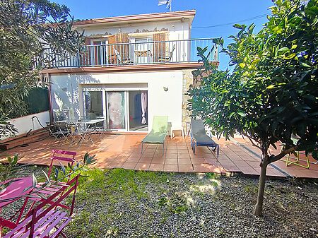 Casa semiadosada en venta en urbanización Mont d'Aro, Platja d'Aro