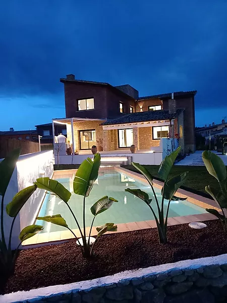 Villa for sale in Vall-llobrega