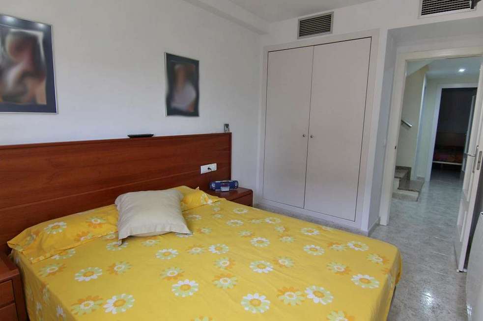 Piso de 3 dormitorio con plaza de aparcamiento vistas al puerto en Palamós