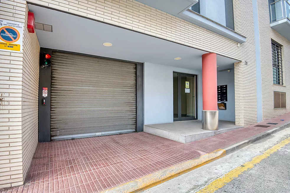 Bright ground floor apartment ready to move in.- Sant Feliu de Guíxols