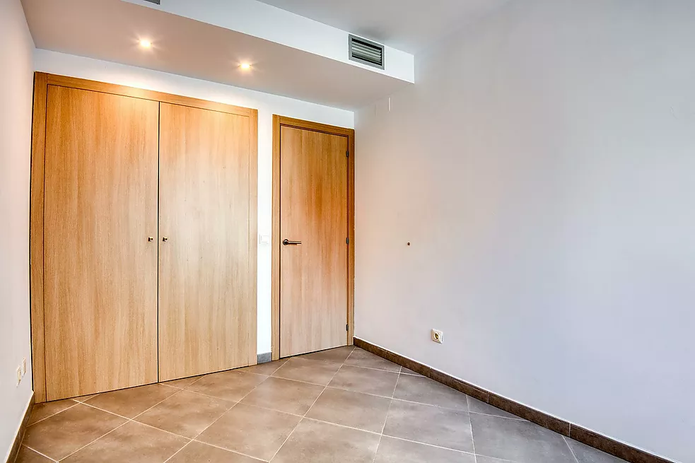 Bright ground floor apartment ready to move in.- Sant Feliu de Guíxols