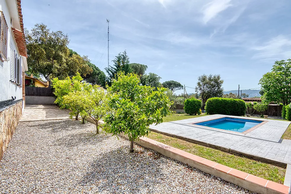 Wonderful house with a swimming pool