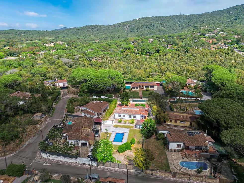 Wonderful house with a swimming pool