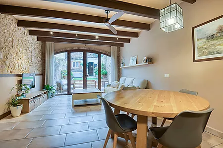 House for sale in St. Feliu de Gu&iacute;xols