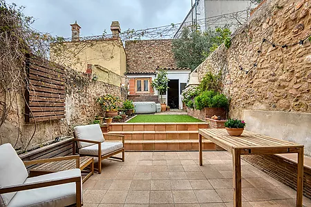 House for sale in St. Feliu de Gu&iacute;xols
