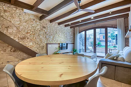 House for sale in St. Feliu de Gu&iacute;xols