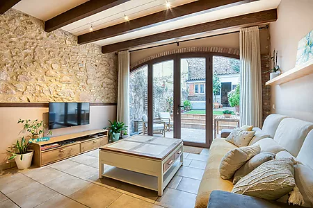 House for sale in St. Feliu de Gu&iacute;xols