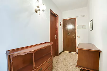 Renovated apartment two minutes from the sea.- Sant Feliu de Gu&iacute;xols