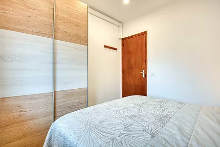 Renovated apartment two minutes from the sea.- Sant Feliu de Gu&iacute;xols
