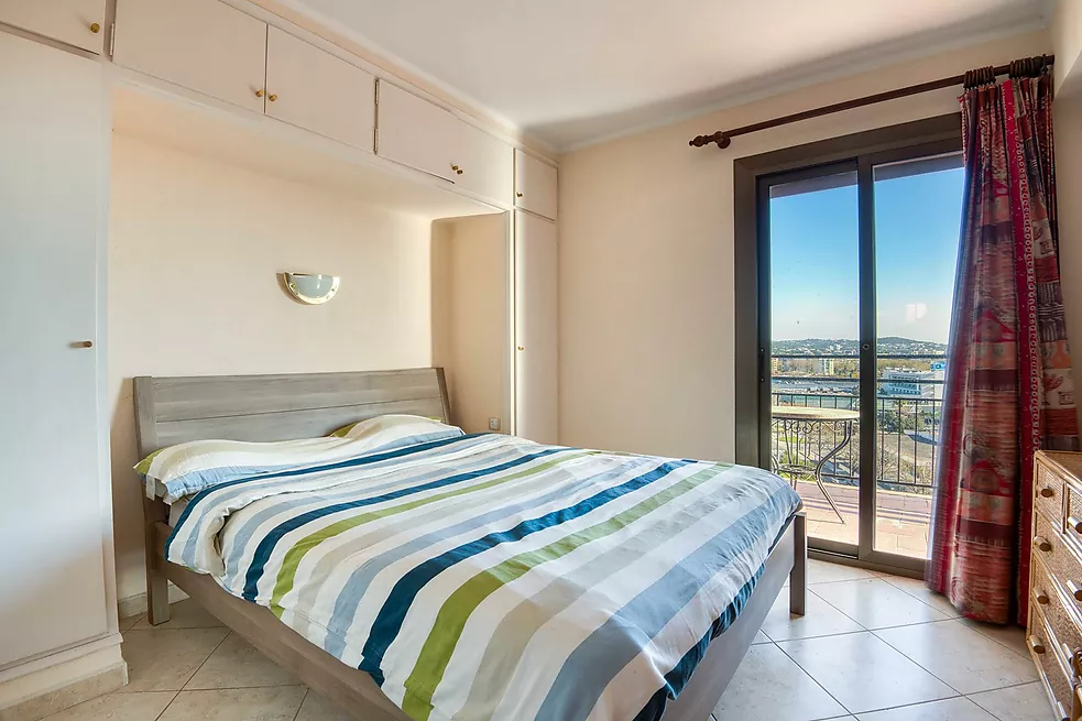 Preciosa vivienda con terraza y vistas .  Platja d Aro